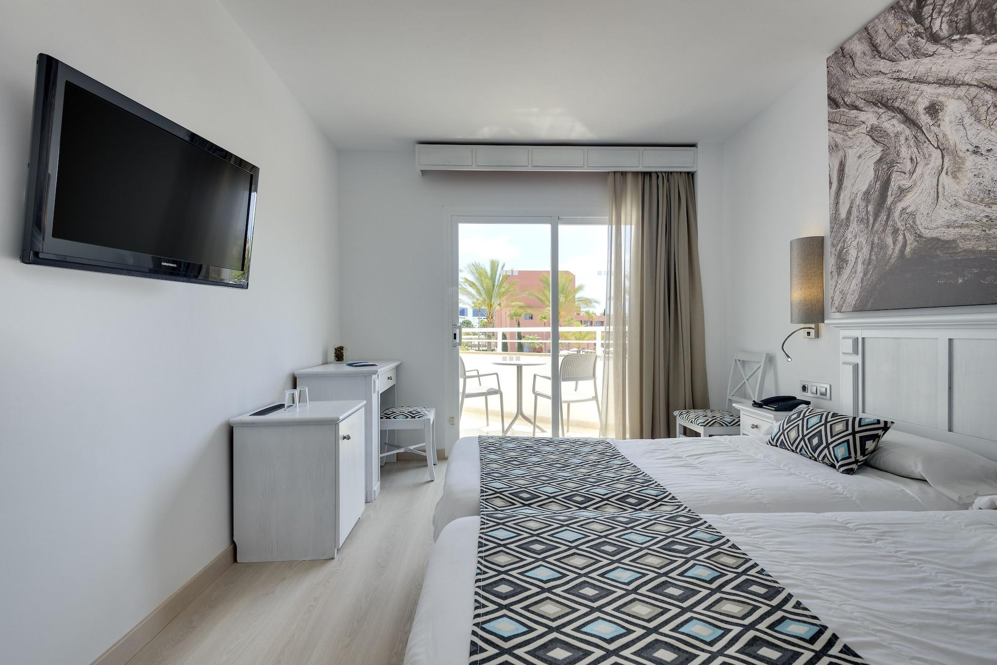 Cala Millor Garden Hotel - Adults Only מראה חיצוני תמונה