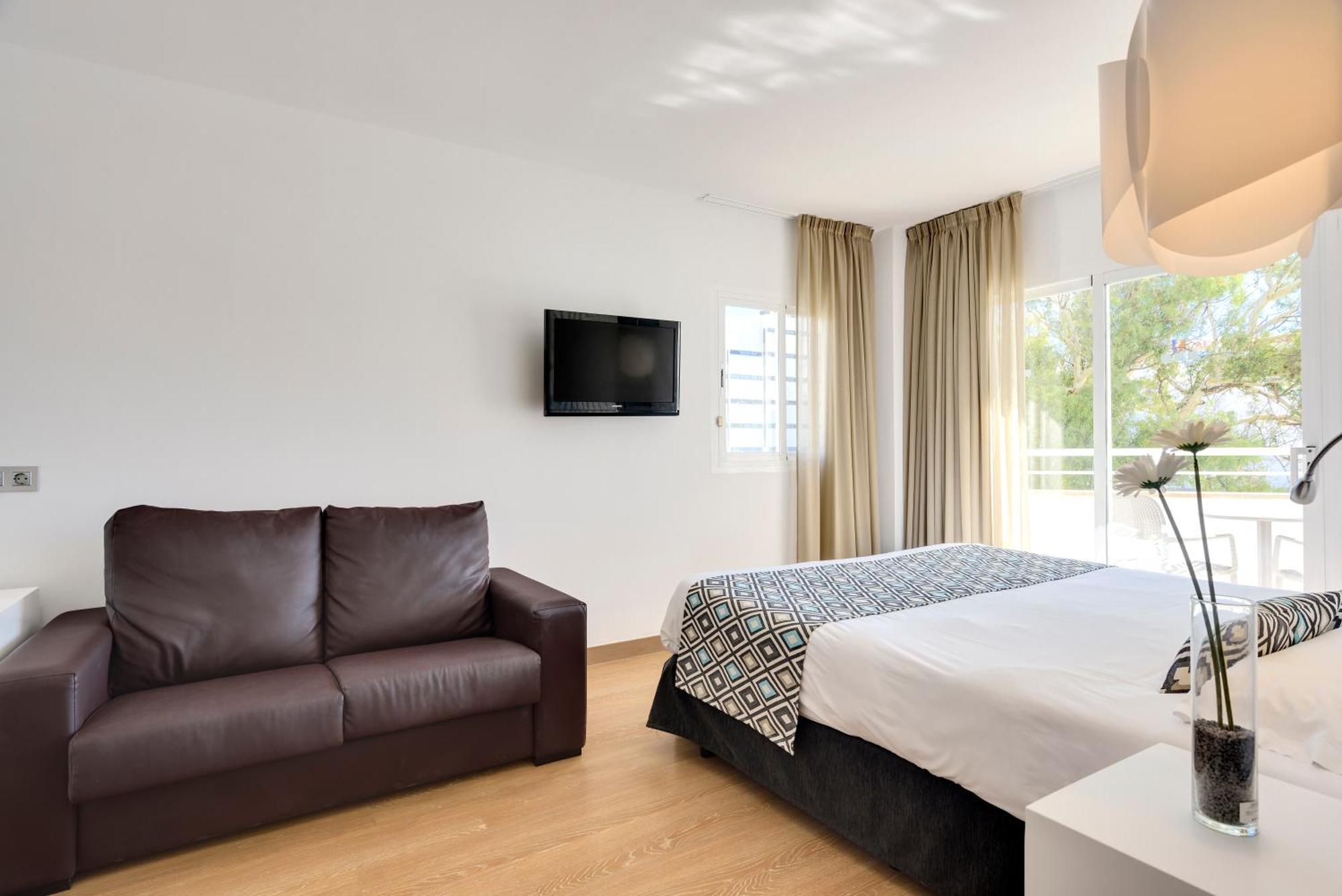 Cala Millor Garden Hotel - Adults Only מראה חיצוני תמונה
